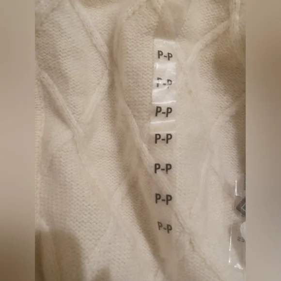 Jones New York Signature Argyle Knitted Cream Turtle Neck Cardigan, Size: Petite - Picture 2 of 8